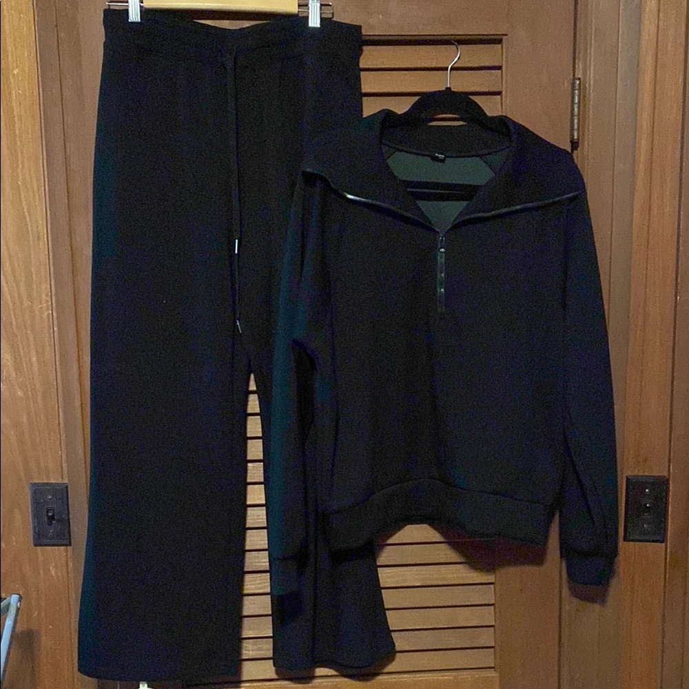 Women's Black Pants & Jumpsuit Set